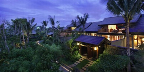 煲来饱去煲仔饭